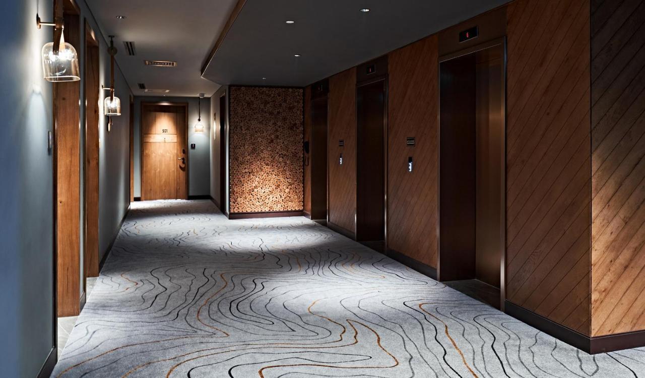 Revier Hotel Dubai Exterior foto